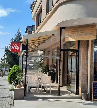 студио изгрев Appartement Burgas