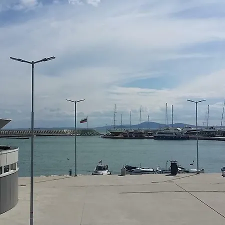 アパート студио изгрев