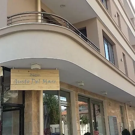 студио изгрев Apartamento Burgas